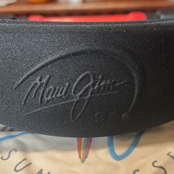 Maui Jim Breakwater MJ-510-07 Sunglasses - Burgundy Frame/Maui Rose Lens - Picture 14 of 14